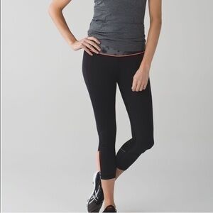 Lululemon Pace Rival Crop *22" Black legging size 4